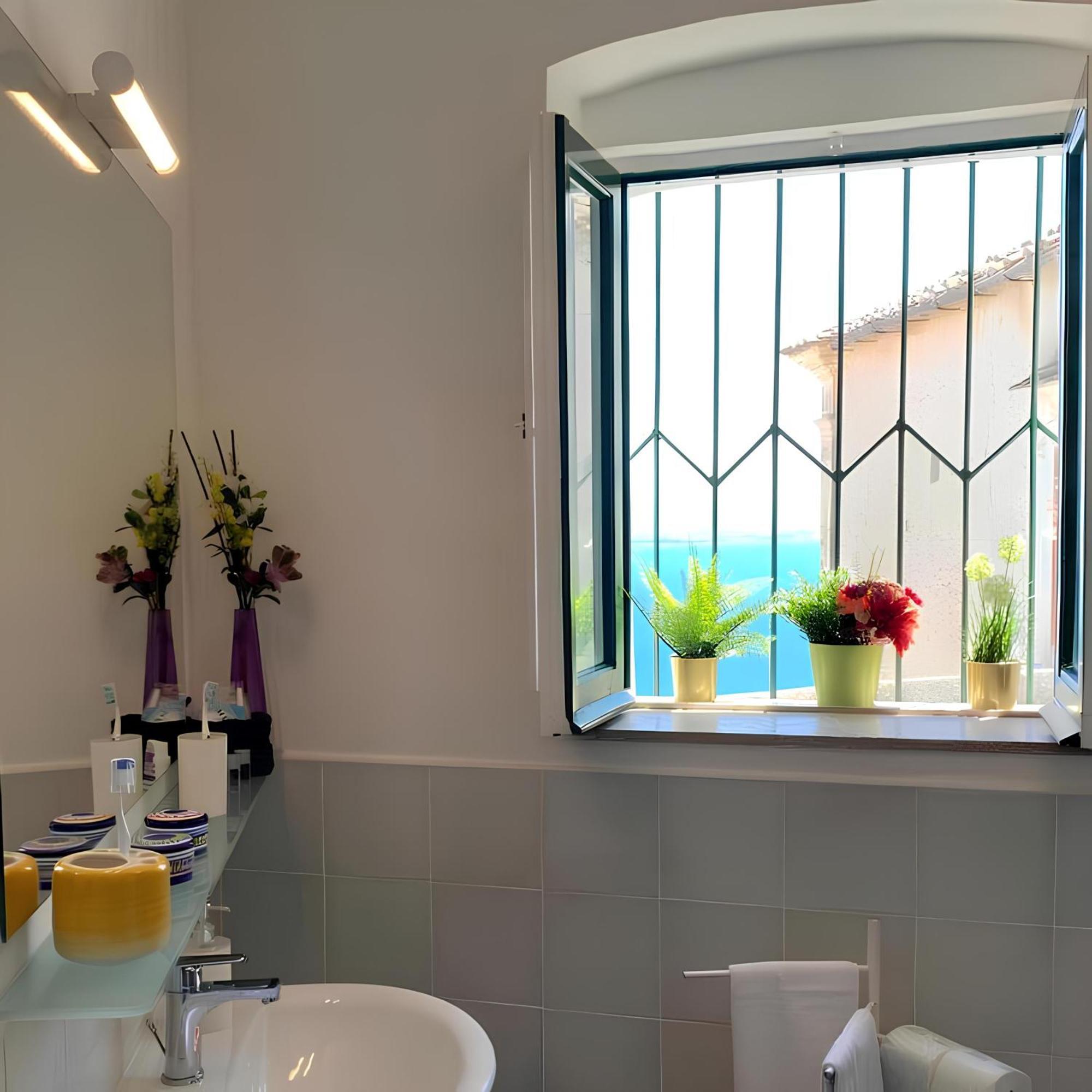 Raito Guest House - Amalfi Coast Vietri sul Mare Exterior photo